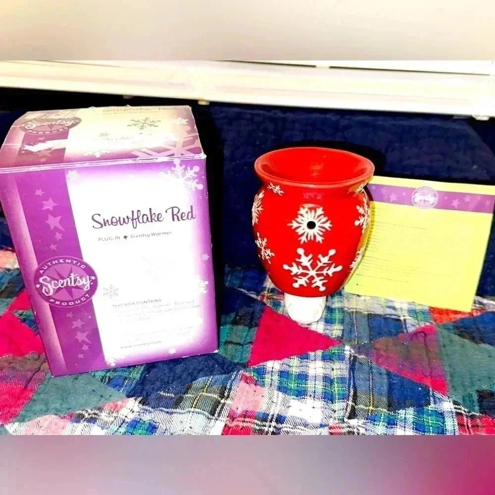 Scentsy Home Plug In Fragrance Wax Warmer Red Snowflake Winter Seasonal Holiday